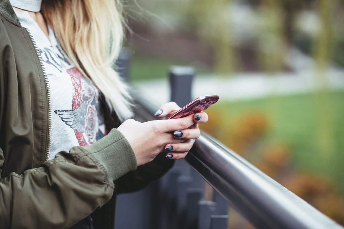 PLOS Medicine (@plosmedicine) on Twitter photo Michelle Torok, Jin Han, and colleagues study the effectiveness of the LifeBuoy therapeutic smartphone application for reducing suicidal ideation in young adults in Australia. doi.org/10.1371/journa⦠<a href="/blackdoginst/">Black Dog Institute</a> #mentalhealth #clinicaltrials Michelle Torok, Jin Han, and colleagues study the effectiveness of the LifeBuoy therapeutic smartphone application for reducing suicidal ideation in young adults in Australia. doi.org/10.1371/journa⦠<a href="/blackdoginst/">Black Dog Institute</a> #mentalhealth #clinicaltrials