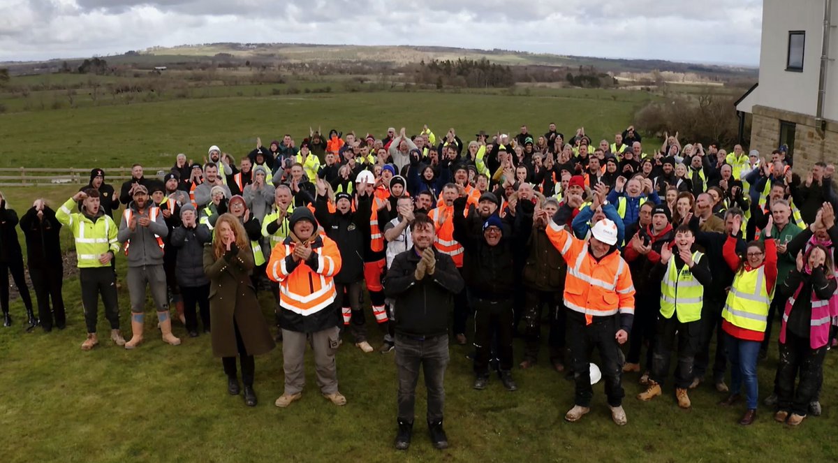 Shout out to our army of volunteers 👏👏👏 An incredible build for an incredible family in #Northumberland 🙏 You never fail to turn out for DIY SOS Big Builds and your kindness and generosity transforms the lives of families across the UK