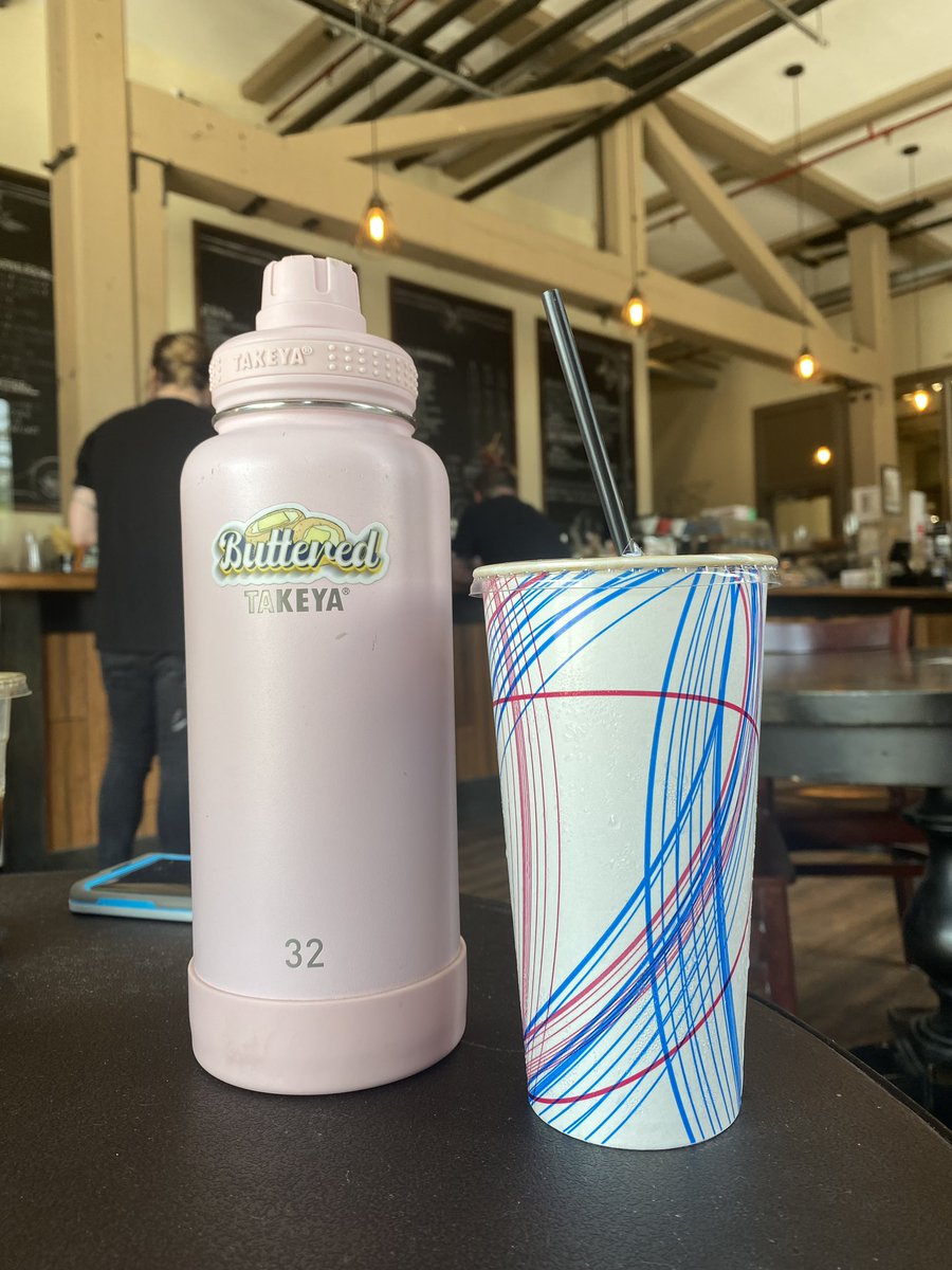 seltzertimeoff1's tweet image. Snagging a coffee w/ @buttered508 is always a treat. Shoutout @AcousticJava ☕️☕️