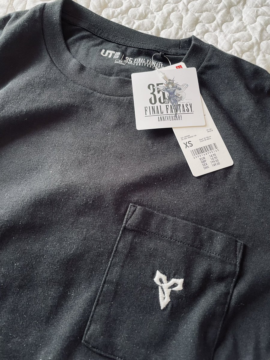 MyriamSephiroth's tweet photo. #UNIQLO #Uniqloit #UNIQLO_IT #FinalFantasyUT #FinalFantasy  #SquareEnix #FF35th https://t.co/VSdqhdEa2a