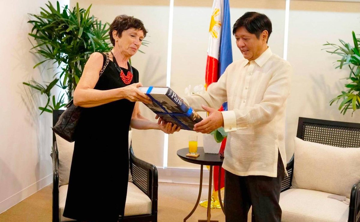bongbongmarcos's tweet photo. I had a fruitful discussion with French Ambassador Michèle Boccoz yesterday about areas of joint interest that we will undertake in the near future. https://t.co/nyC8b7NT9E