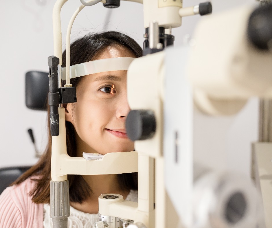 At The Wilmslow Hospital our expert ophthalmologists use the latest techniques to diagnose and treat a variety of eye conditions including vision correction, cataract surgery and premium lens implants.

Find a list of our specialists here: bit.ly/3z9PMW2