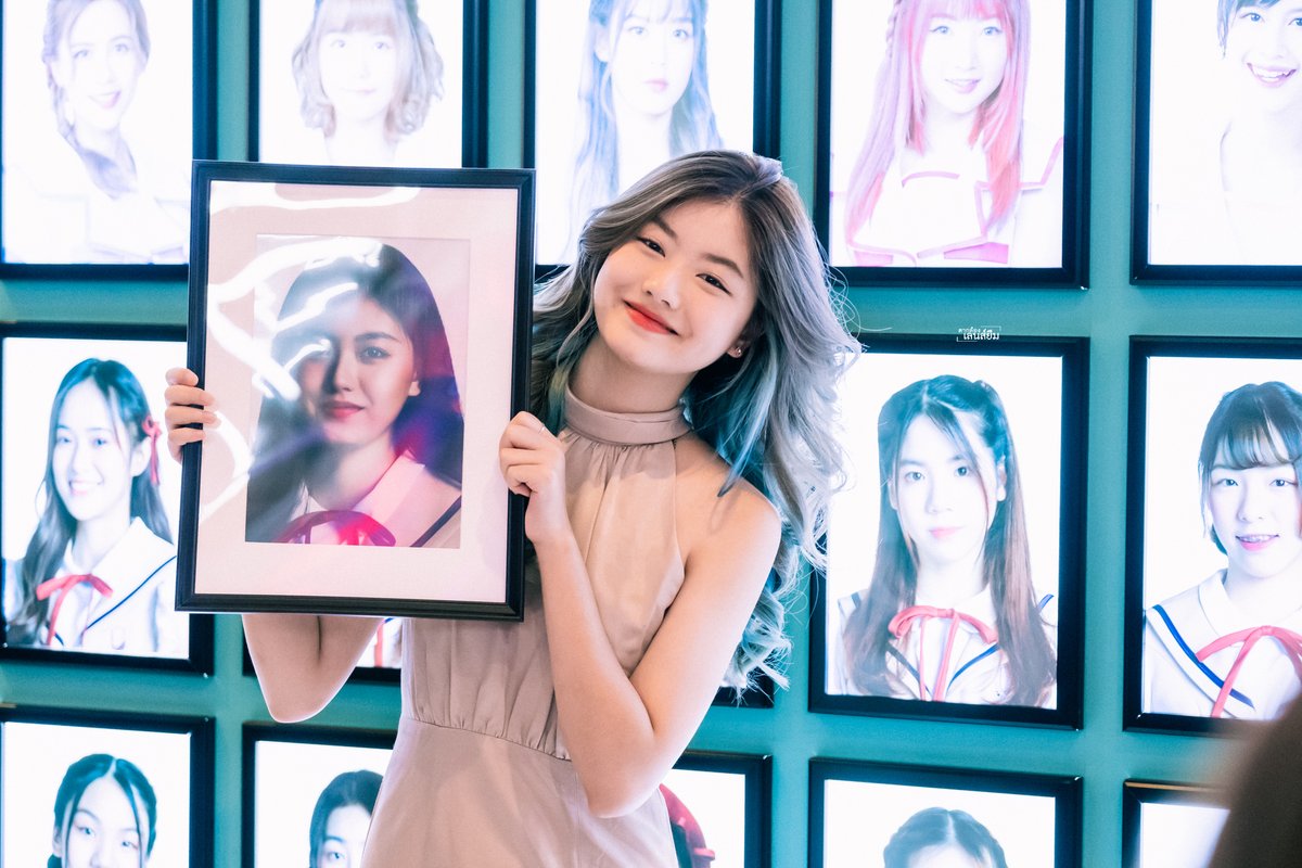 lensyuem's tweet photo. ขอให้โชคดีนะครับน้องวิว
#ViewBNK48 #ViewKMNTD
#SameworldwithViewKMNTD https://t.co/cFgA5vYV47