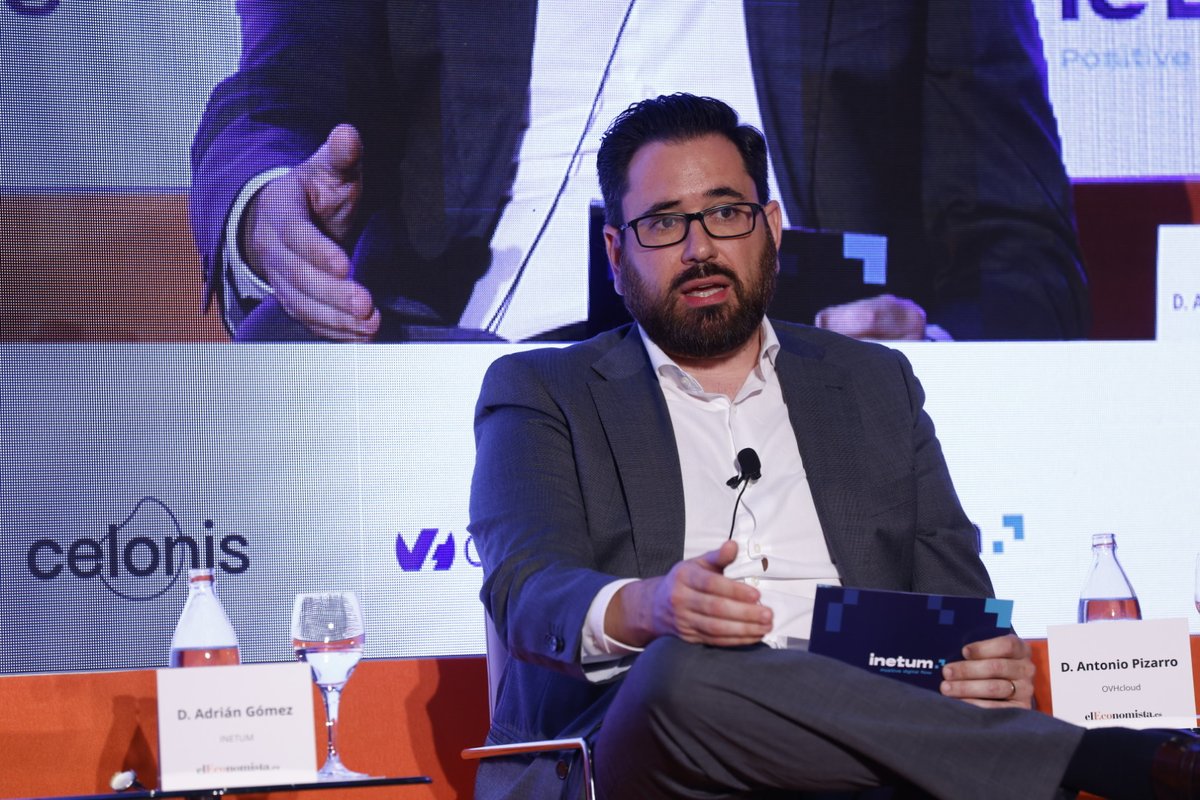 elEconomistaes's tweet photo. 🔸#EnergíaYTecnologíaeE

🗨️Adrián Gómez (@inetum_es): "Aplicar la inteligencia digital para conocer el patrón de consumo. Podemos ayudar a paliar la volatilidad del mercado gracias a las herramientas tecnológicas y digitales que nos aportan conocimiento".

https://t.co/PhuTbVRTfd https://t.co/zOeT4WkJoE