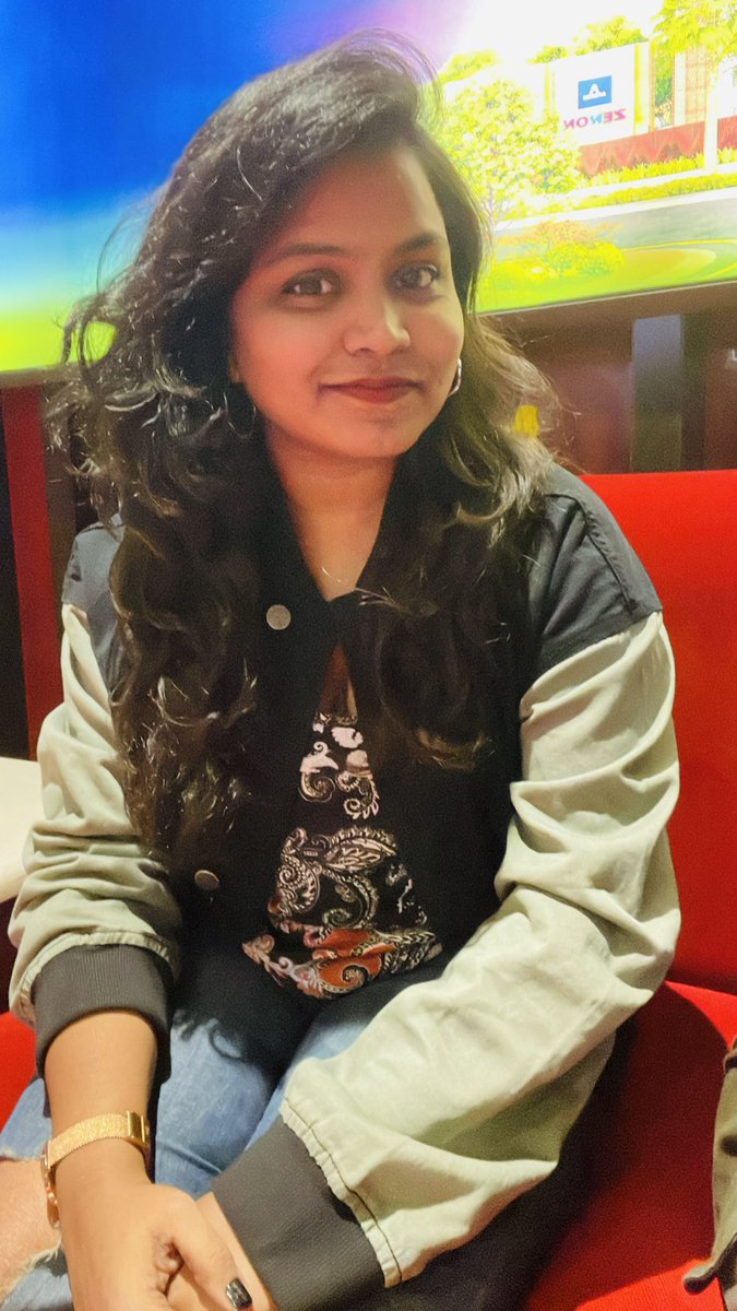iknow_1927's tweet photo. When your boyfriend loves Sam’s  style. 🔥❤️ @Samanthaprabhu2 https://t.co/wtsyJLxaAn