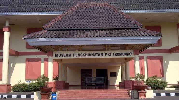 museum date tapi museum pengkhianatan PKI (komunis)