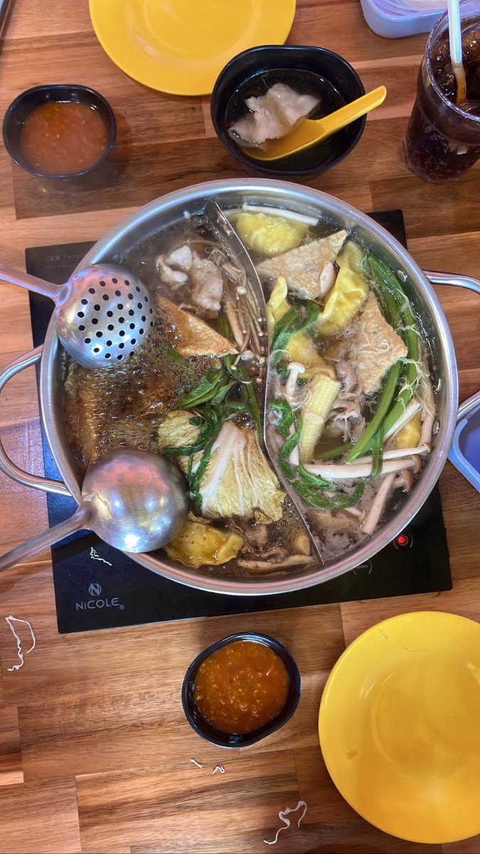 ซ่า (@zathanat) on Twitter photo 