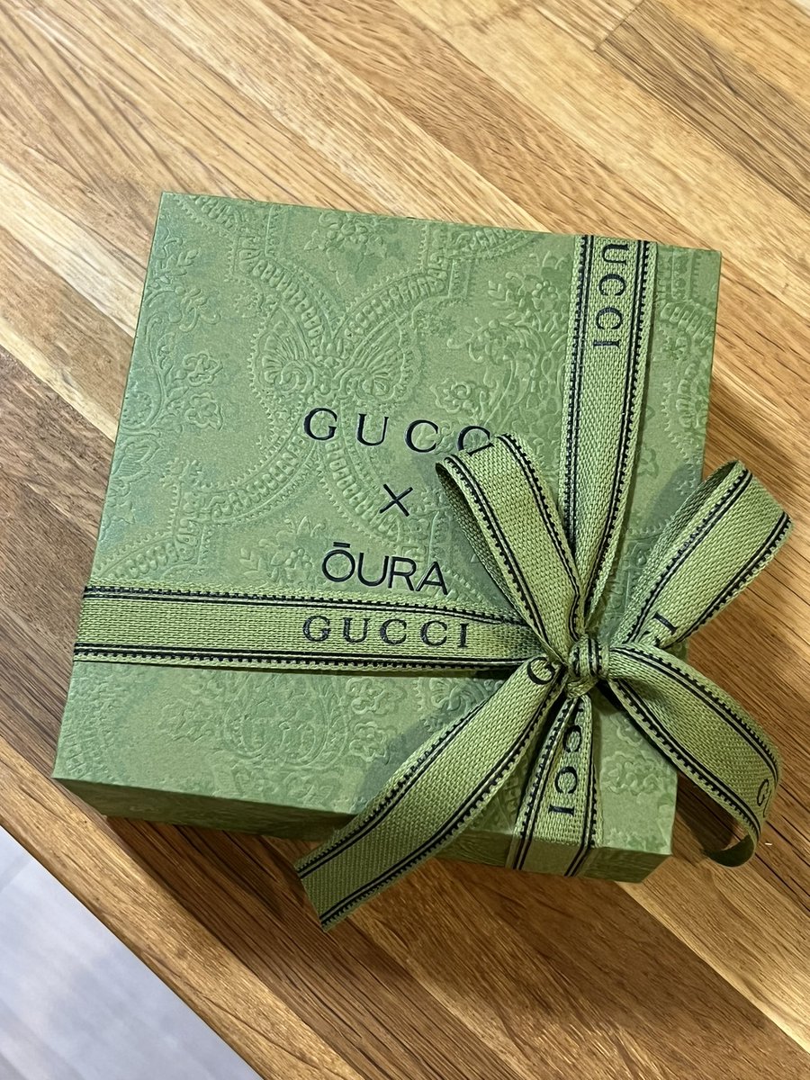 beruken2's tweet photo. Gucci × Oura  💍 https://t.co/IzYfWTQEfv