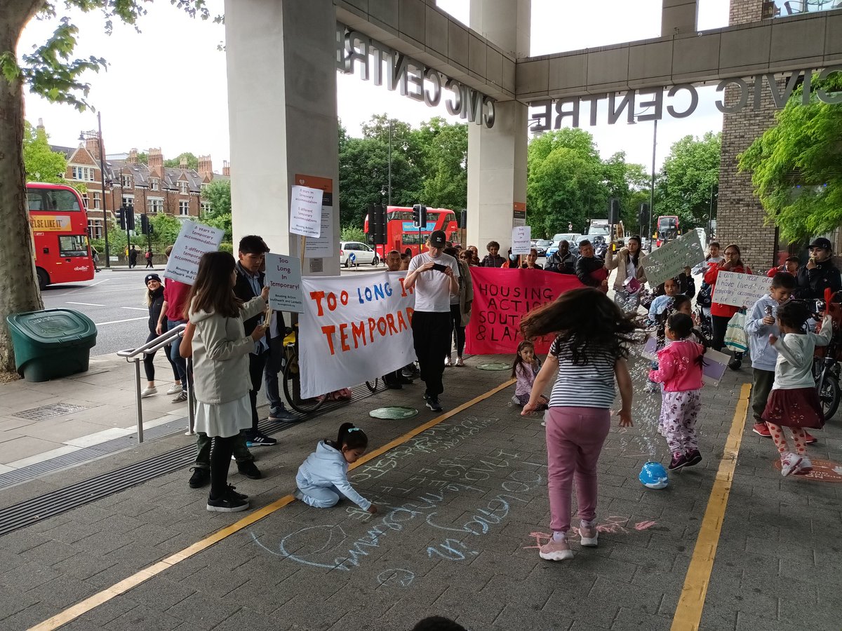 HousingActionSL's tweet photo. Janeth's family have lived in 5 temporary accommodations over 8 years. Her husband was recently diagnosed with cancer. @lambeth_council shamefully described this life-threatening illness as 'less urgent' putting them at the bottom of the housing waiting list #TooLongInTemporary https://t.co/eEtAoXLiZC