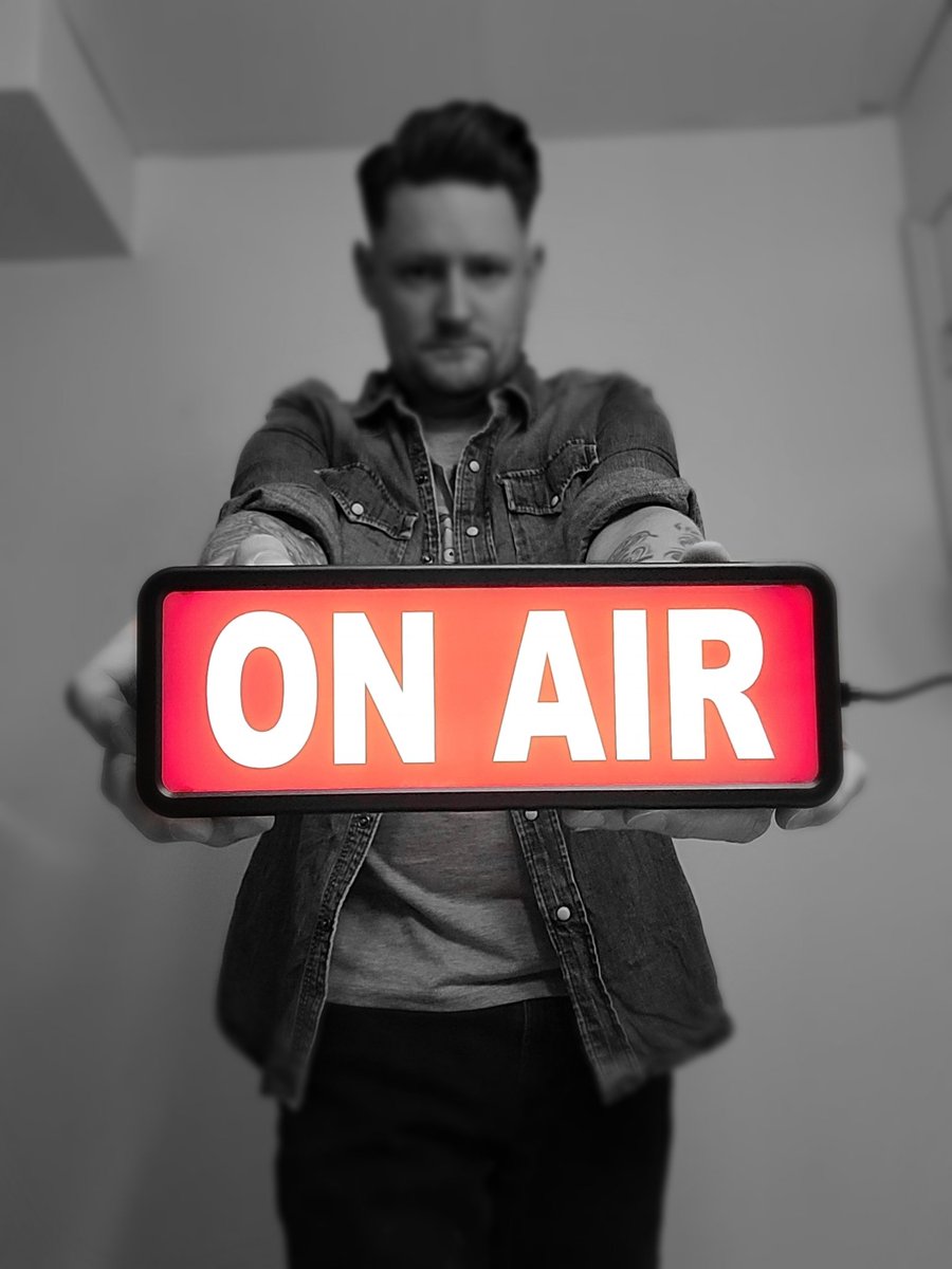 majorsmesshall's tweet photo. Finally, we have it up in lights! Thank you to @ChinwagsB and @clusterheadwife for gifting us this awesome "ON AIR" light to use while we record our episodes! https://t.co/l7fybvUlA2