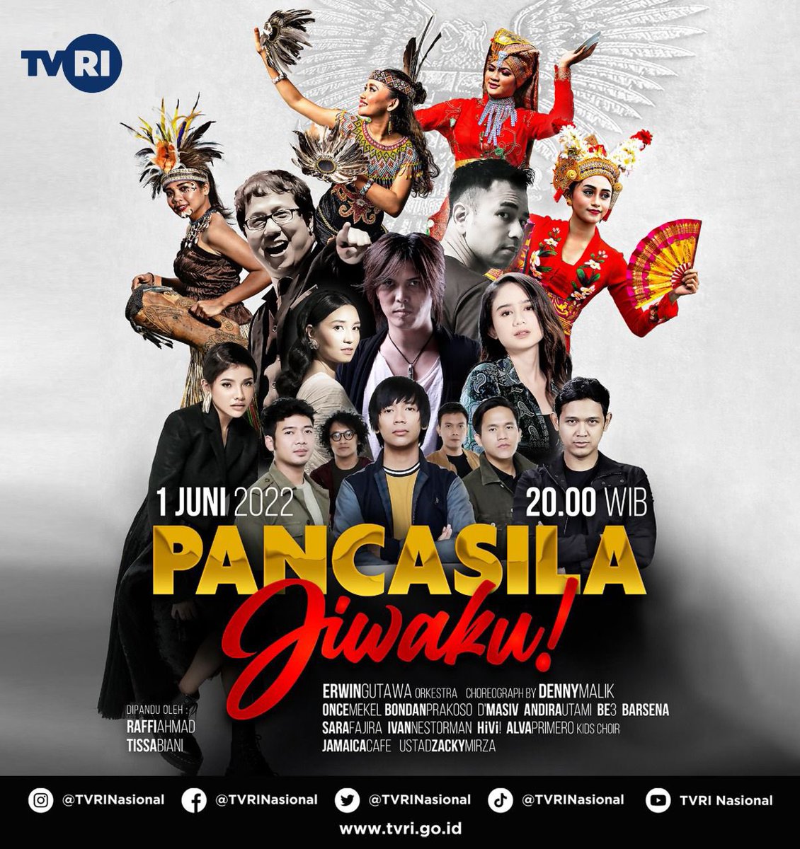 YONeal1's tweet photo. Teman² tlg bantu sebarkan poster ini ya, agar anak² muda milenial bisa kembali ke Pancasila. Jangan biarkan negeri kita berubah ideologinya:  *INDONESIA hrs tetap PANCASILA,* caranya??? membantu menyebarkan poster dan promo ini agar semua bisa menontonnya...   🙏🙏🙏
Di TVRI https://t.co/Z5iuWcjPnP
