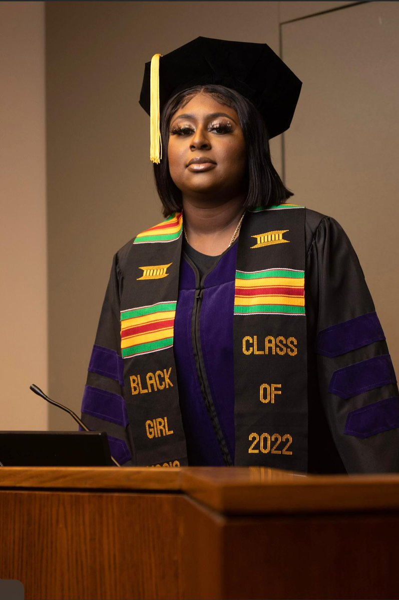 ViassyPool's tweet photo. Congrat to New York University Law school class of 2022. My daughter Tima LaShaun Viassy keep it up can't wait to see u enter USA Federal Law enforcement Academy. #Classof2022 #SierraLeone @ViassyPool @Arnorgehh @natu_conteh @BrandSalone https://t.co/E2FThKIBAb