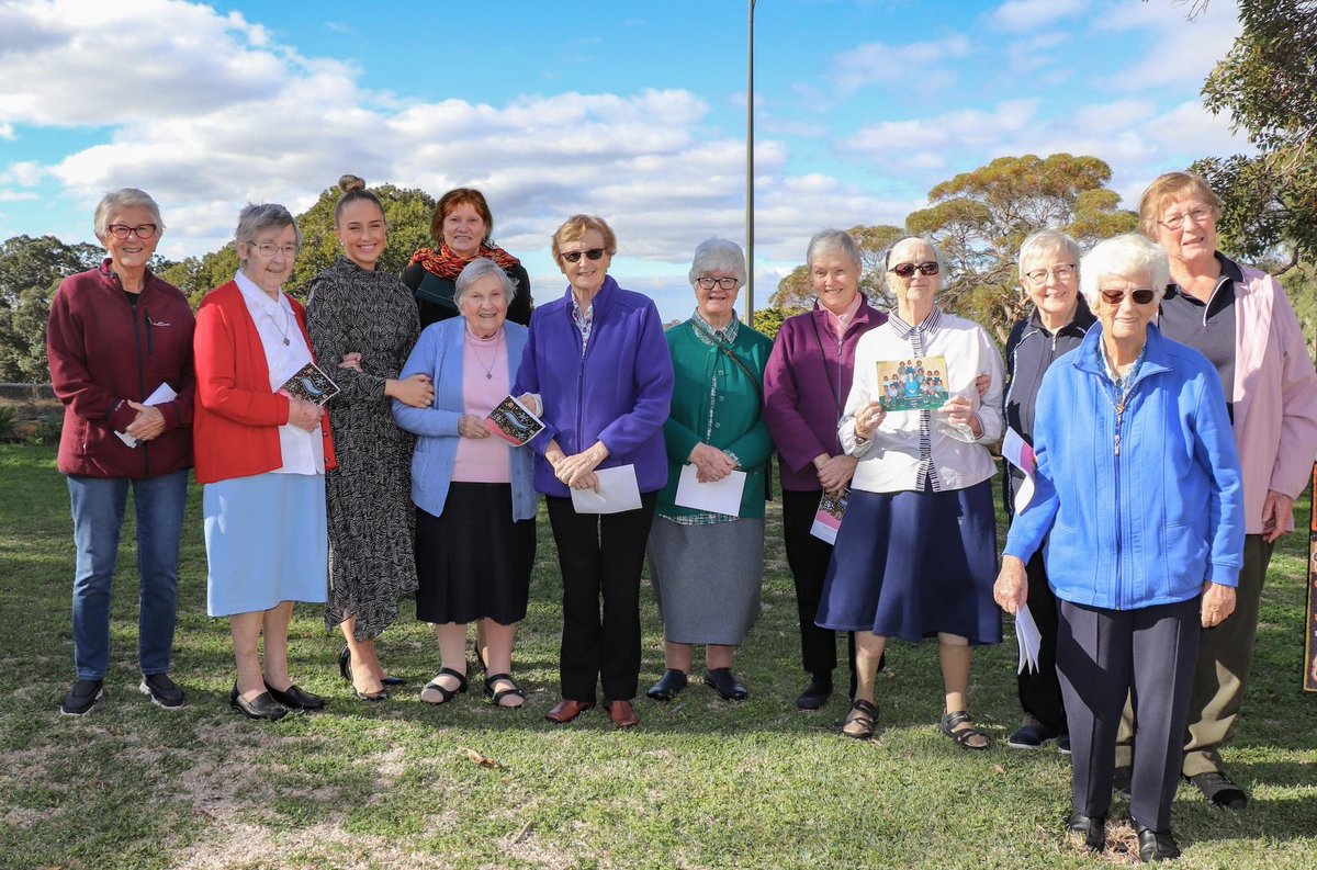GemLThomson's tweet photo. A prayerful liturgy for National Reconciliation Week with our treasured Presentation Sisters, staff and students. 2022 Theme: Be Brave. Make Change. #NRW2022 @IonaPerth @PresAustPNG @PresSisNE @mocjustice3 @IPA_UN @NagleEd_Aus @MsRGM https://t.co/1jX5tICjRj