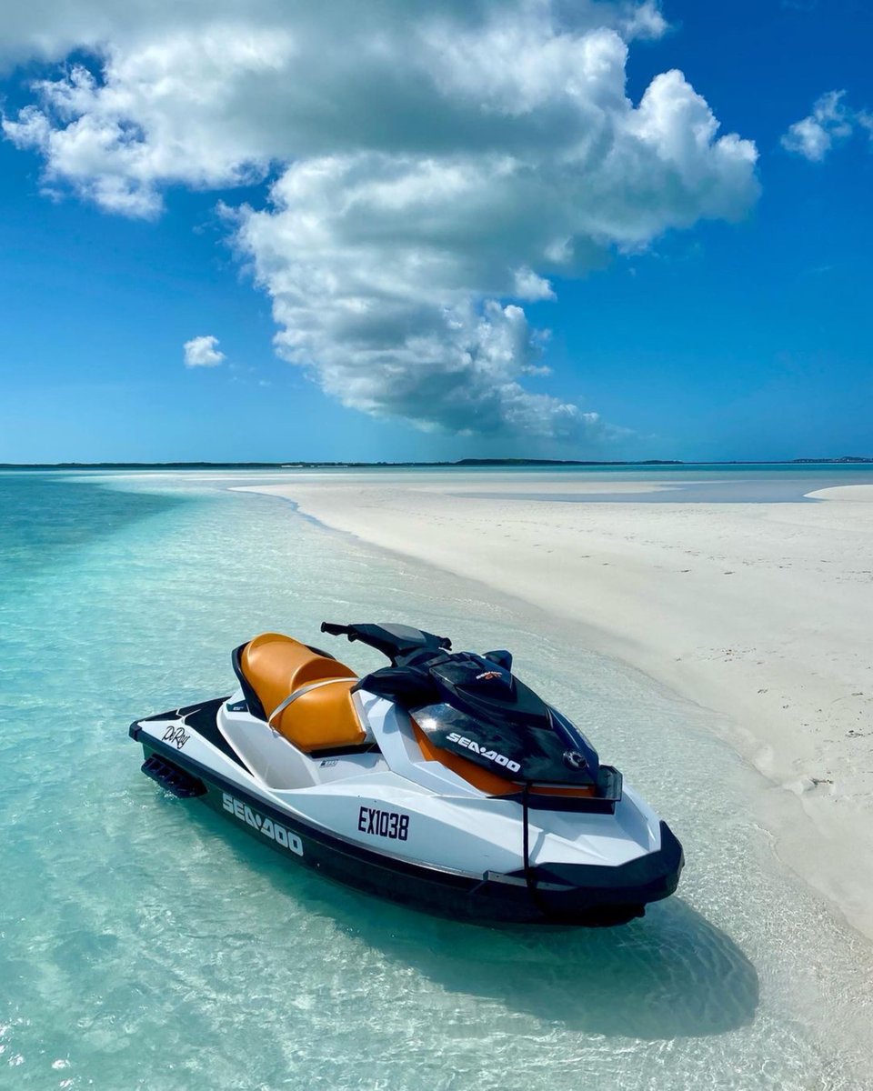 TheExumaDream's tweet photo. Don’t wait. The time will never be just right.

📸: @alinasemjonov / IG 

#ParadisePostcards 💙🇧🇸

#exumadream #exuma #bahamas #exumablue #theexumafilter #adventure #travel #thatexumakindoffeeling #myoutislands #traveltips #exumacays #visitthebahamas #getoutthere #bucketlis ... https://t.co/Pb6tOtIebD
