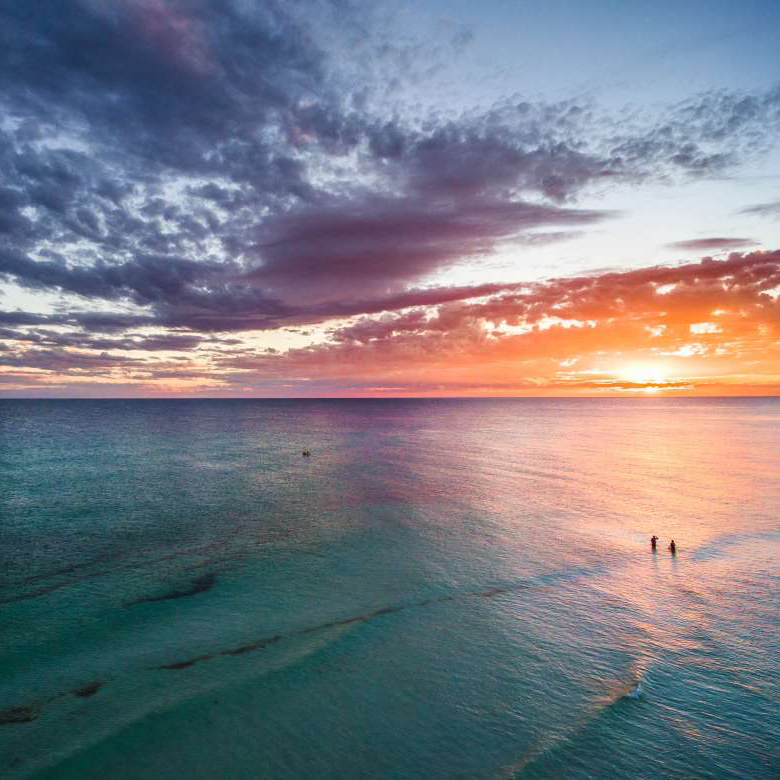 🌞 Tuesday automated beach conditions via
30a.com/beachflag
