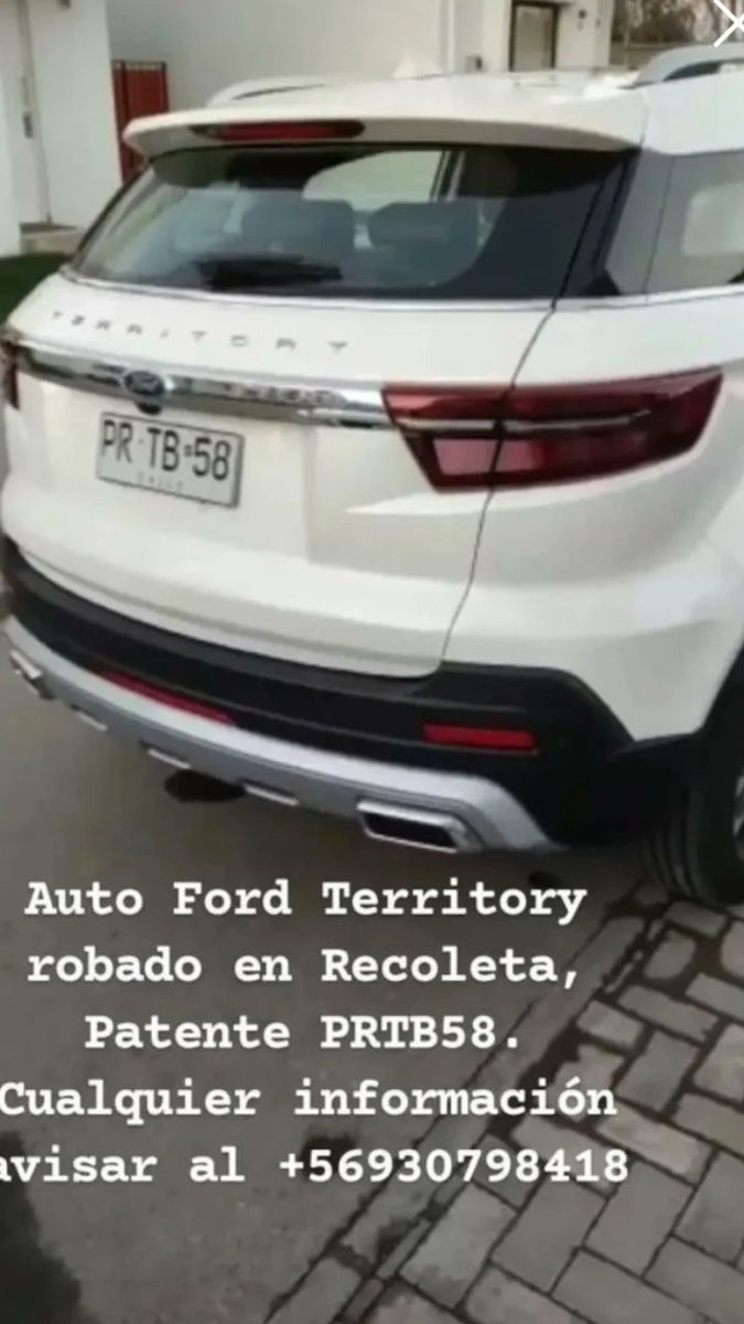moonshadow2405's tweet photo. Atención Santiago por favor ayuden a viralizar, el domingo por la tarde le hicieron una encerrona a mi sobrina y le robaron el auto fueron 5 tipos armados,si ven este vehículo o tienen algún dato avisar al número de la imagen. https://t.co/8bjSRgPVAv