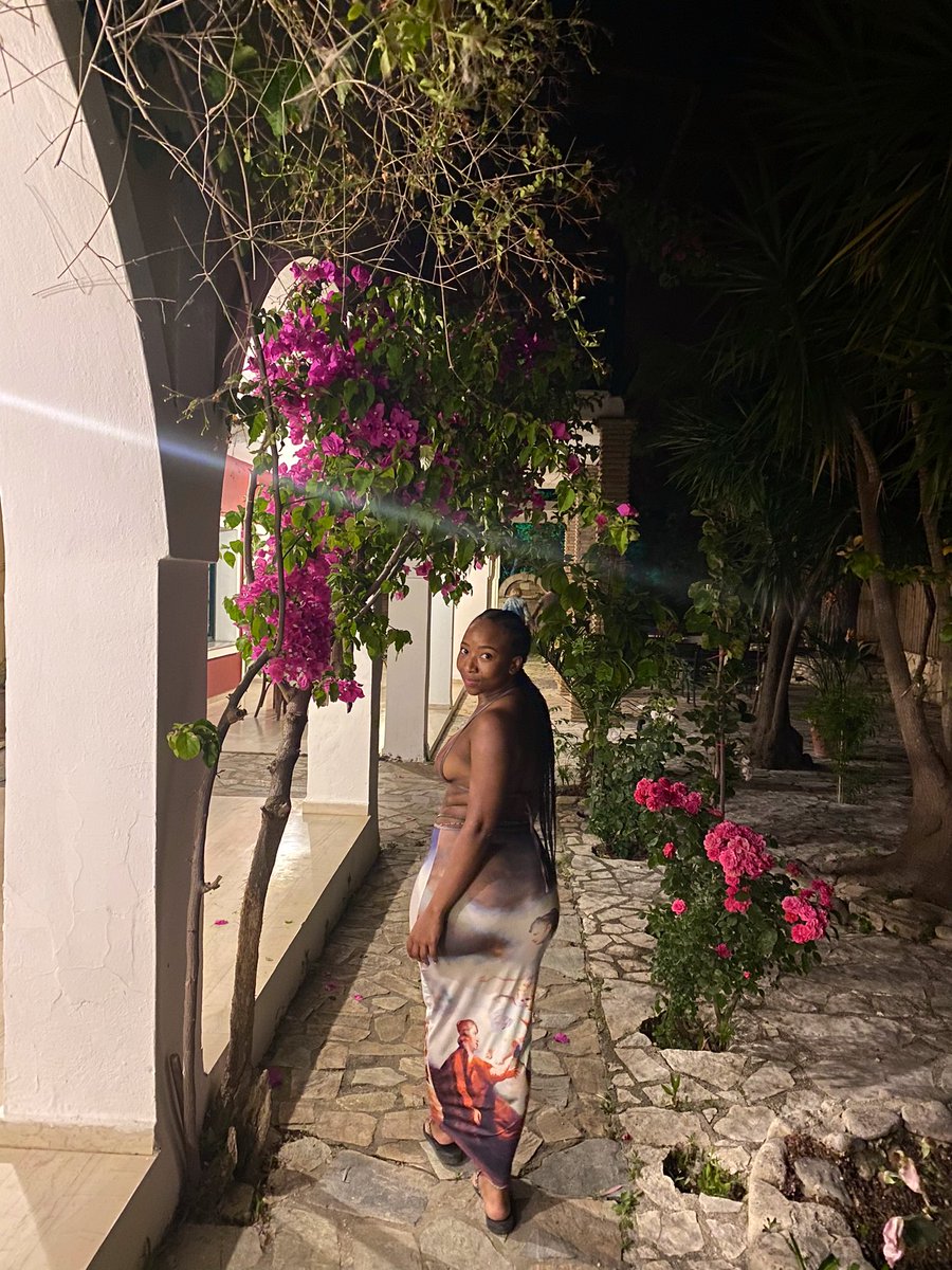 san_deeeeee's tweet photo. More evenings like these 🌺 https://t.co/34ZC1PkT7a