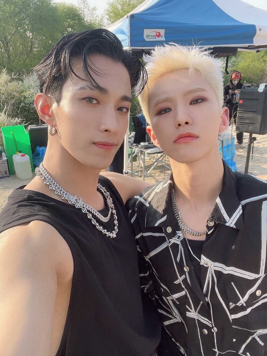 anon_17ss's tweet photo. 하띠바이게 얼마만이냐 https://t.co/E16mokNvWw