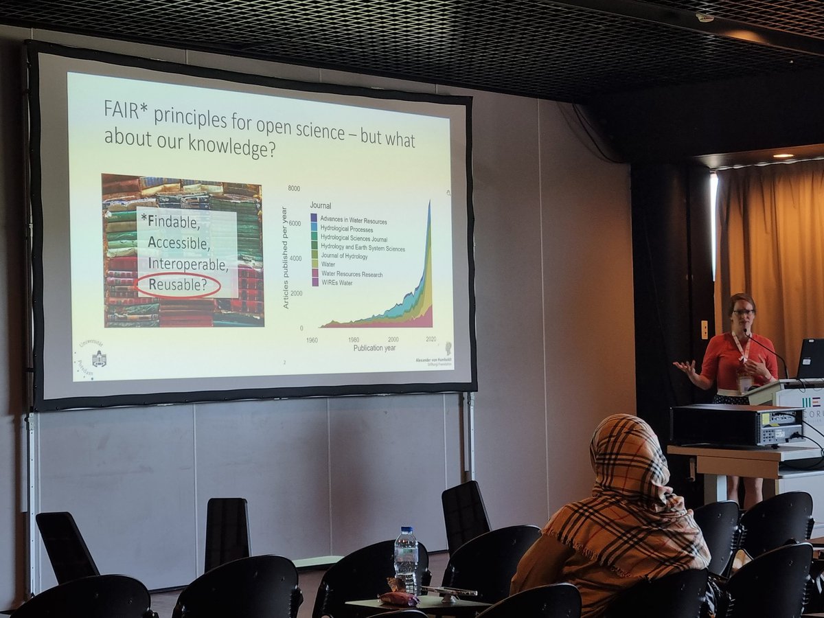 Great tips from @LiinaStein and <a href="/Open_Hydrology/">Open Hydrology</a> about how to follow the FAIR principles for Open Science, e.g. be open in papers about assumptions and subjective decisions, ensure data/code are well-formatted, add meta data to papers, and set up machine readable data archives.