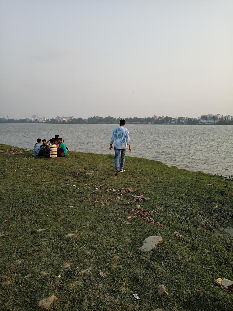 dilip_jodh4c's tweet photo. जीवन में कभी उदास हो तो साहेब,👌👇
दरिया किनारे जाहिए बड़ा सकून मिलेगा।
#its_true👆❤️👆 https://t.co/4vq6ywRxnY