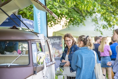 UoNPost16's tweet photo. Thank you for attending our open days, we hope you enjoyed exploring our campuses. If you have anymore questions please do chat to our staff and students students on Unibuddy. #UonPost16 #OpenDays #Unibuddy

https://t.co/IZUZp4A9OE https://t.co/P5LiVEsG7j