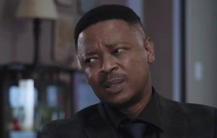 Commenter tweet media