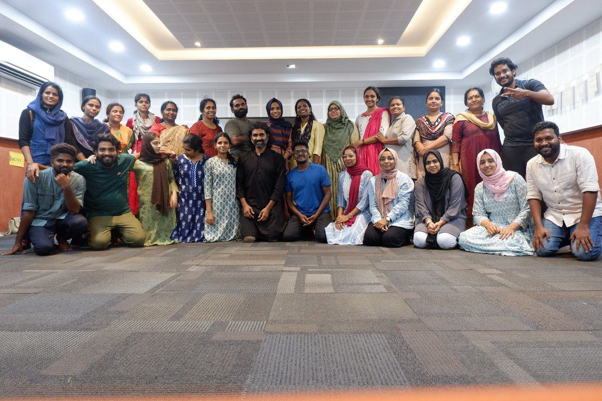 thanalngo's tweet photo. ROOT | Transcending Borders : Workshop on Capacity Building for Rehab Team.
Immerse, Engage and communicate to spread roots. Redefining work practices to better understand the context and condition.
#Thanal #Rehabilitation #proffessionals #workshop https://t.co/sjbxBYorok