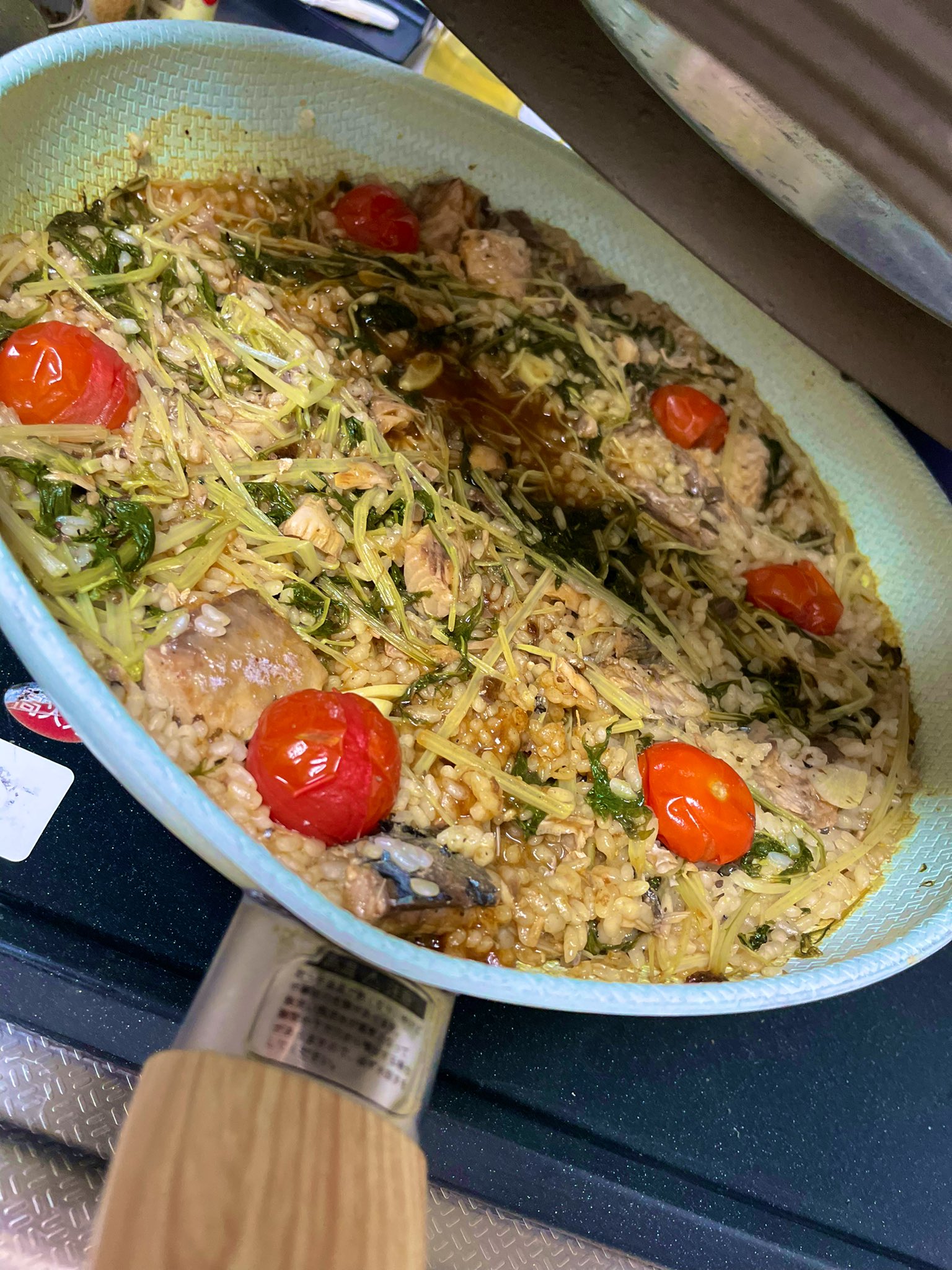 Shiroさん カウンセラー 自炊記録 忙しすぎた月末の今日 冷蔵庫に 何もなくて サバ缶のカレーパエリア トマケチャ サバ缶 ソース シナモン バジル チーズ で整えました 夜ご飯 自炊 ごはん パエリア 時短レシピ T Co Xo77ysljbn Shiroさん カウンセラー 自炊記録 忙しすぎた月末の今日 冷蔵庫に 何もなくて サバ缶のカレーパエリア トマケチャ サバ缶 ソース シナモン バジル チーズ で整えました 夜ご飯 自炊 ごはん パエリア 時短レシピ T Co Xo77ysljbn