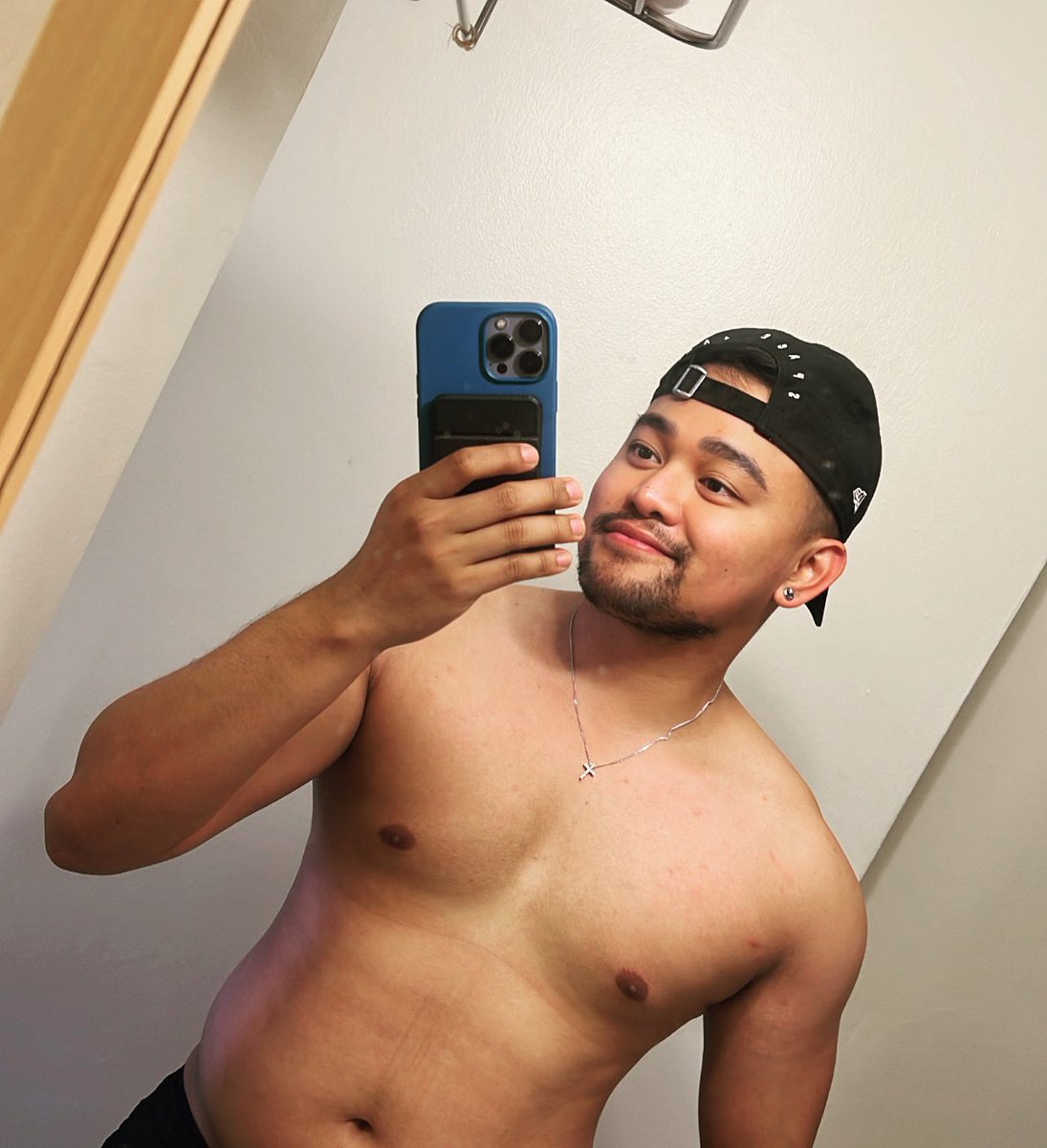 Long way to go… but for now, cuddles please! 🤭🐻