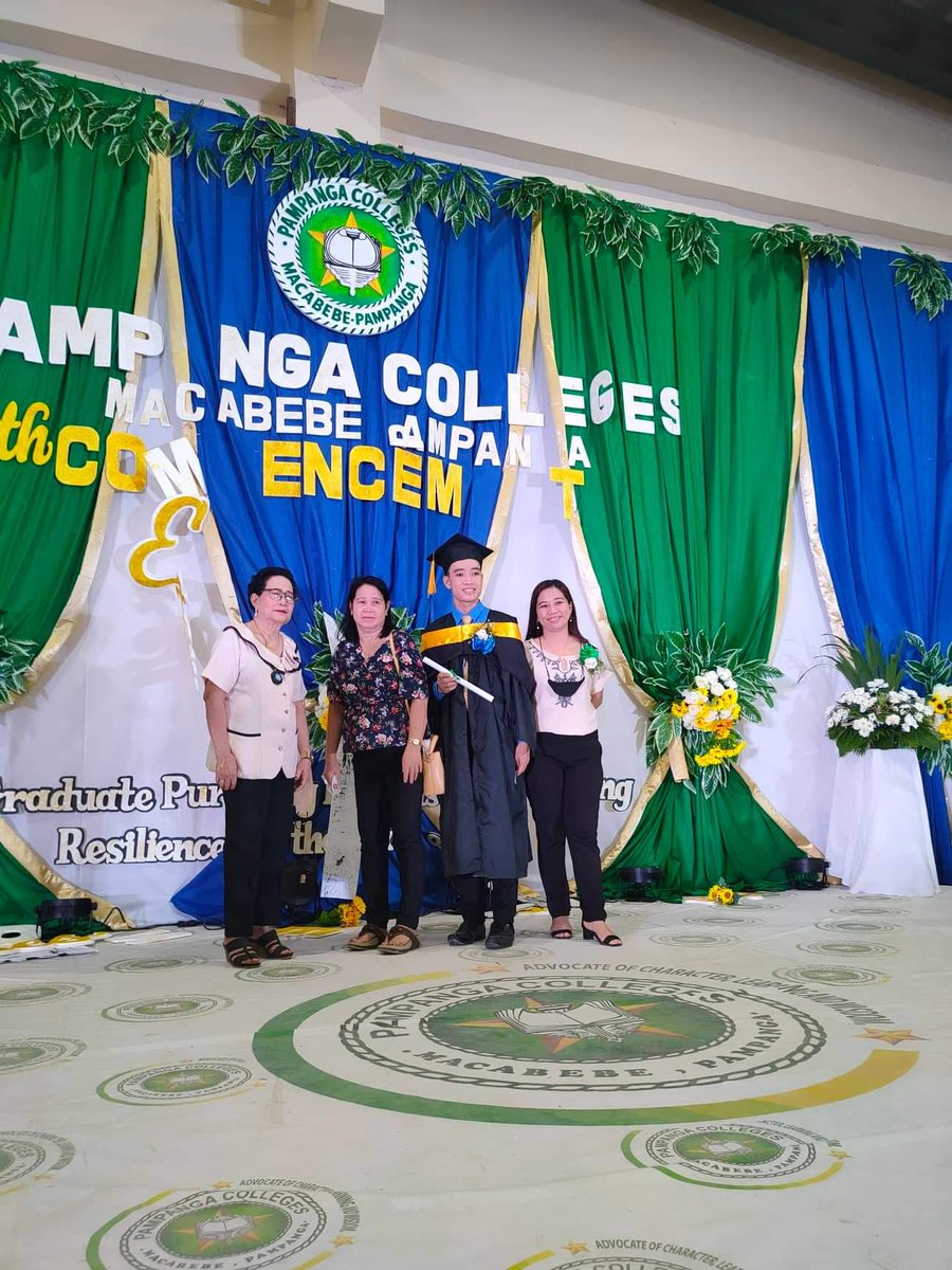 sir_jhem's tweet photo. Education is the best gift I received from my parents ❤️🎓 https://t.co/ySXNCtg9g7