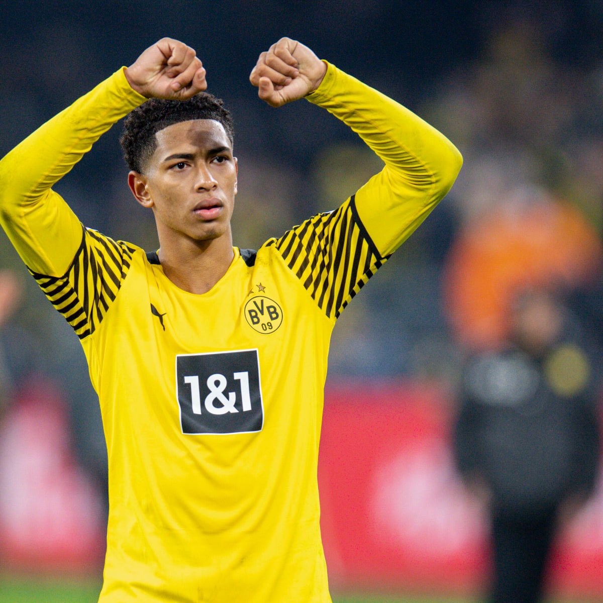 TheArtificialGG's tweet photo. Jude Bellingham is NOT for sale this summer. He will play at least one more season for Dortmund. 🟡

Borussia Dortmund value Bellingham at €150m - similar to Erling Haaland last summer.
#bvb https://t.co/duXMIyNVUm