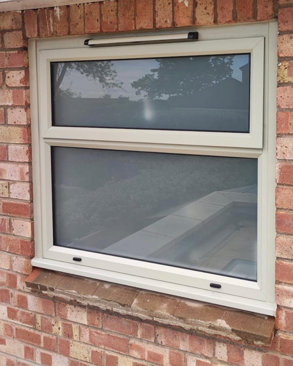 Aluminium windows have a slim frame so they look great but they are also strong, resistant to the elements, low maintenance and help improve the insulation of your home. They will also last for a long time. But did you know that they can also be sprayed any RAL colour? #agategrey