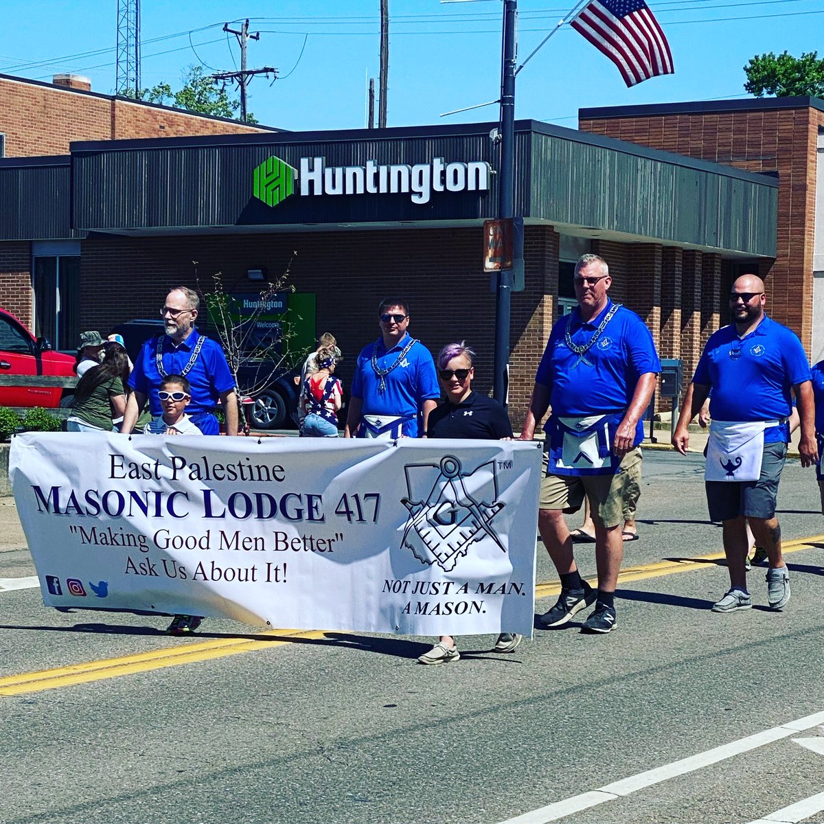 Proud that the boys carried the banner in yesterday’s parade!!
#freemason #prouddad #brothers #MemorialDay2022