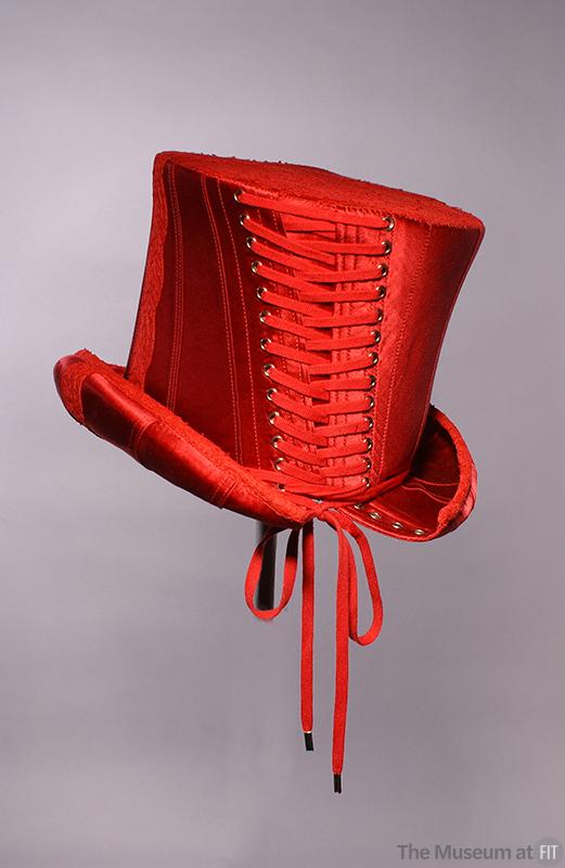 Happy Birthday Stephen Jones! Born #OnThisDay in 1957, the milliner Jones has created hats for many fashion legends, from Vivienne Westwood during the '80s to John Galliano when he was at Dior during the 2000s. This top hat was designed in 2000. #OTD #OTDH fashionmuseum.fitnyc.edu/collections