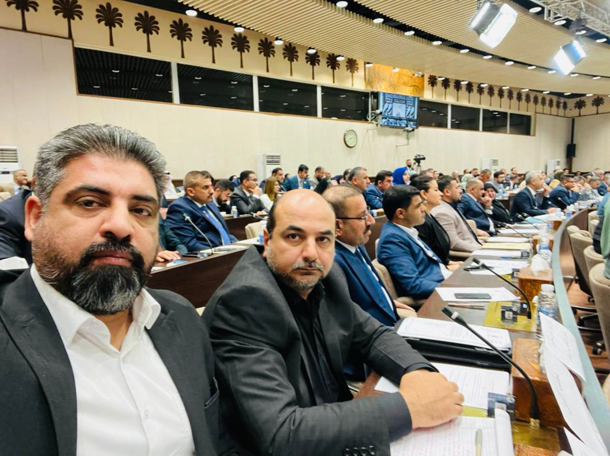 FalahAlHilali's tweet photo. النائب الدكتور فلاح الهلالي والنائب الدكتور علاء الركابي يرفعان مطالب المحاضرين داخل قبة مجلس النواب العراقي و يحصلون على الموافقات الامنية لتسهيل دخول ممثلي الاعتصام داخل مجلس النواب حيث تم اخذ موعد لقاء لممثلي المعتصمين مع السيد رئيس مجلس النواب ليتم مناقشة متطلباتهم بشكل مباشر https://t.co/CHvZ7zTugY