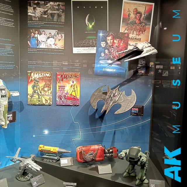 AkMuseum's tweet photo. 🇪🇸 ¡Visitanos y disfruta de las piezas más emblemáticas de las series/películas más famosas!

🇬🇧 Visit us and enjoy the most emblematic pieces of the most famous series/movies!

#AKMuseum #Modelling #SciFi https://t.co/pQlVkLPblw