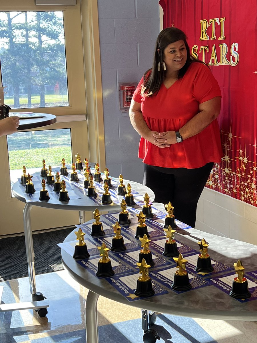 When you have this many kids to celebrate moving down or off a tier in RTI…all you can do is smile 😊 <a href="/GES_RTI/">Gilbert_elem_RTI</a> <a href="/gilbert_elem/">Gilbert Elementary School</a>