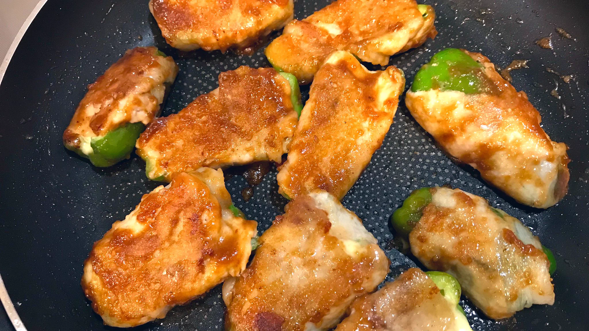 すぐにでも真似したい♪『ピーマンのこってりチーズ肉巻き』！