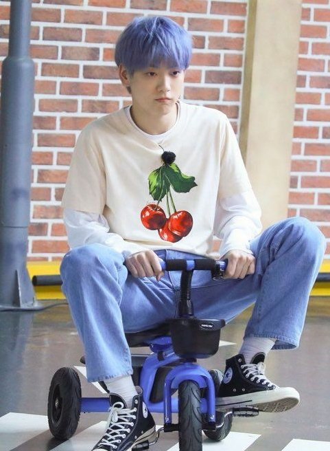 hotvscutetxt5's tweet photo. SOOBIN                     also soobin https://t.co/iS3j2HlRLS