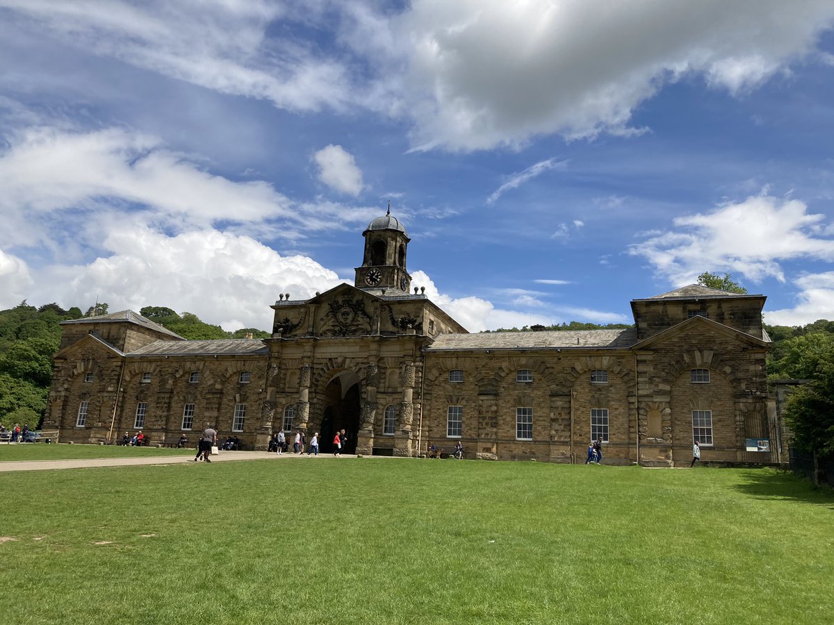 You probably have a few quid when this is what the stables looks like! <a href="/ChatsworthHouse/">Chatsworth</a>