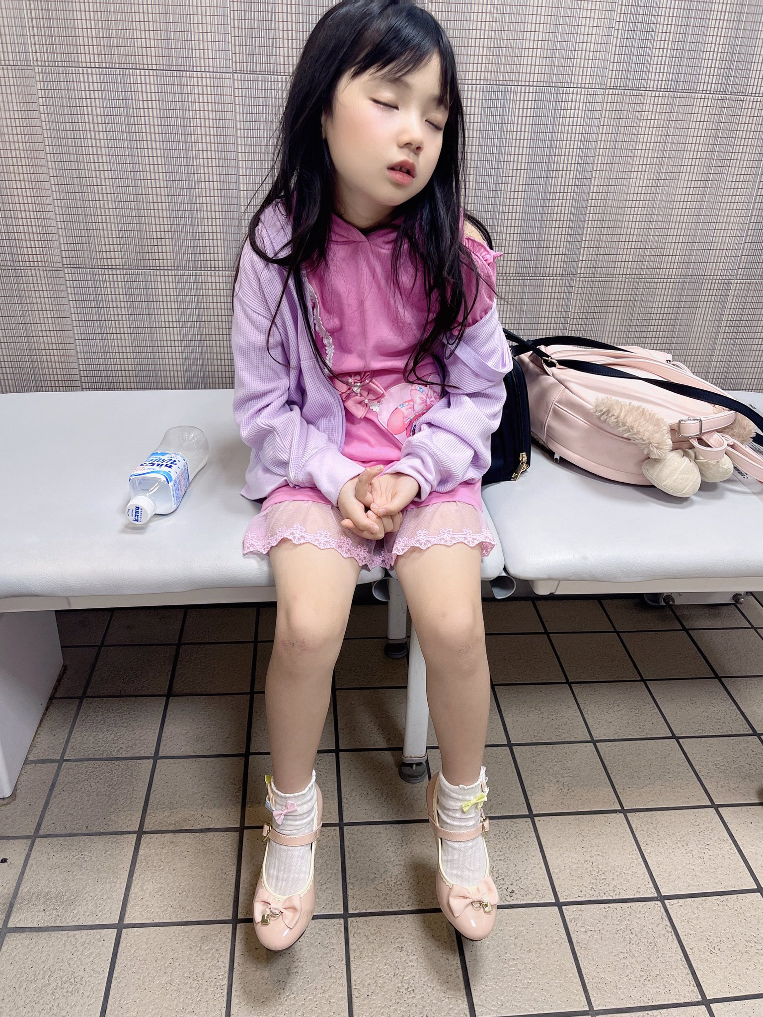 ゆとりメルティ🍫😋【親管理】 on Twitter "ゆとりたん、ギブアップ😴💤 本日20時過ぎ、ママのトイレ待ちの一瞬でお眠りになりまし