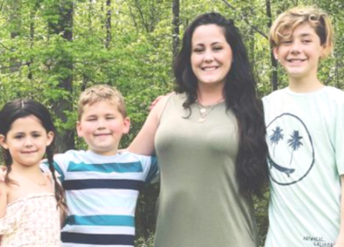 Teen Mom Alum Jenelle Evans Claps Back At Media Outlet https://t.co/UnYvRo4Ye0 #TeenMom #JenellebackWithMTV #JenelleEvansRumors https://t.co/Ur4g0yWAGj