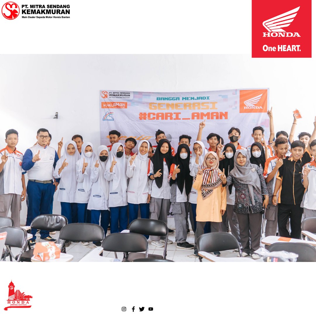 Pembinaan dan pemberian materi SAFETY RIDING untuk tingkat Sekolah Menengah Kejuruan di kota Serang, selalu #cari_aman BroSis!!!