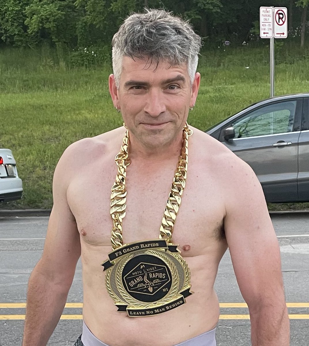 F3GrandRapids's tweet photo. 9 Pax at Hospital Hill with Bart Simpson
3 Pax at Manhattan Park with Soft Spot

This morning Bart Simpson passed the #himchain on to Gravy @nateerns praising his constant leadership, support, and positivity. #himdoinghimstuff #hdhs @f3nation #f3nation #f3grandrapids #f3gr https://t.co/FdLxy8JzbA