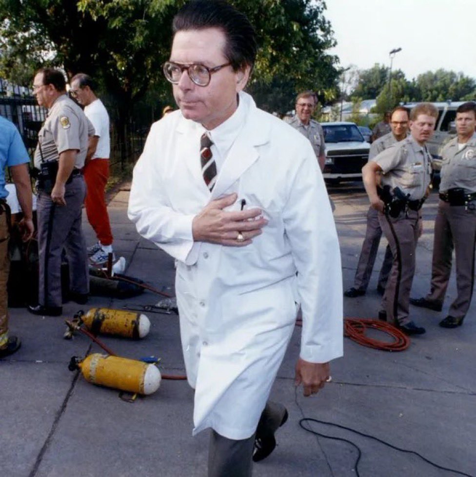 Today I’m remembering the life and legacy of Dr. George Tiller.

May his memory be a blessing.