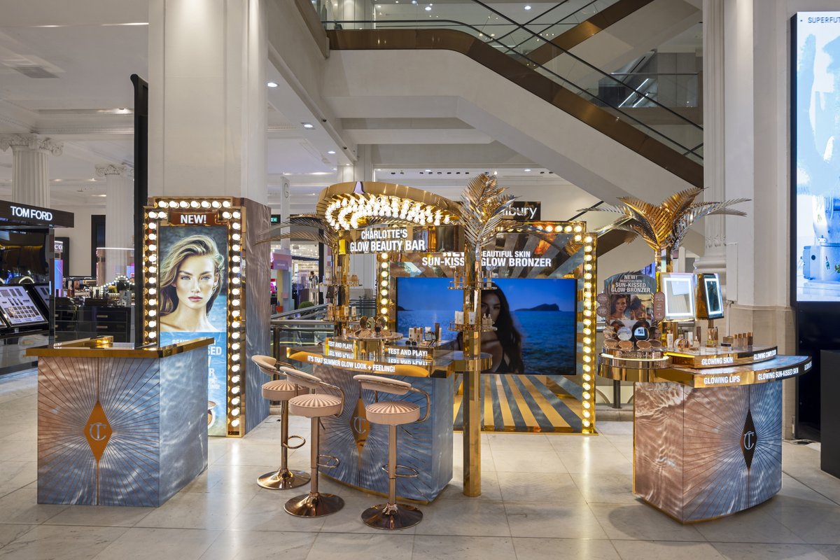 pfi_signs's tweet photo. Kesslers London are delighted to have supported @CTilburyMakeup with the launch of their new product “Beautiful Skin Bronzer” into Selfridges London.  In-line with a nationwide TV advert, we produced a Make-up Play table, a Drinks Bar and Cinema Wall. https://t.co/IqcmIw0BpS