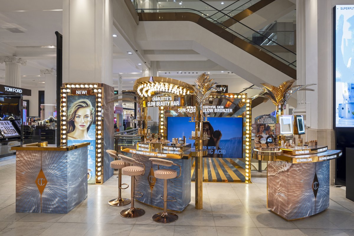 pfi_signs's tweet photo. Kesslers London are delighted to have supported @CTilburyMakeup with the launch of their new product “Beautiful Skin Bronzer” into Selfridges London.  In-line with a nationwide TV advert, we produced a Make-up Play table, a Drinks Bar and Cinema Wall. https://t.co/IqcmIw0BpS