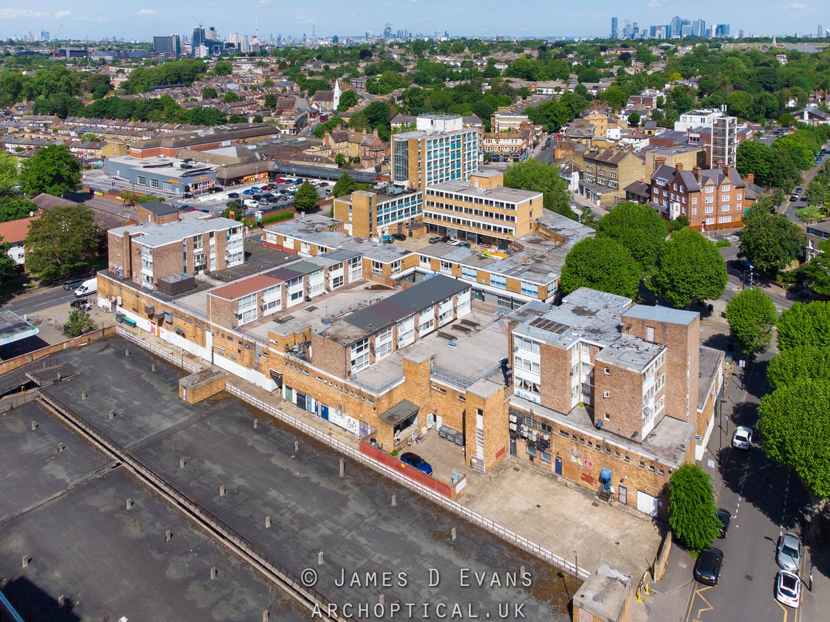 archoptical's tweet photo. Leegate Shopping Centre, Lee. https://t.co/Xms2B63JAf #leegatecentre #shoppingcentre #leegate #lee #lewisham #architecture #photography #london https://t.co/77pH3Nm94w