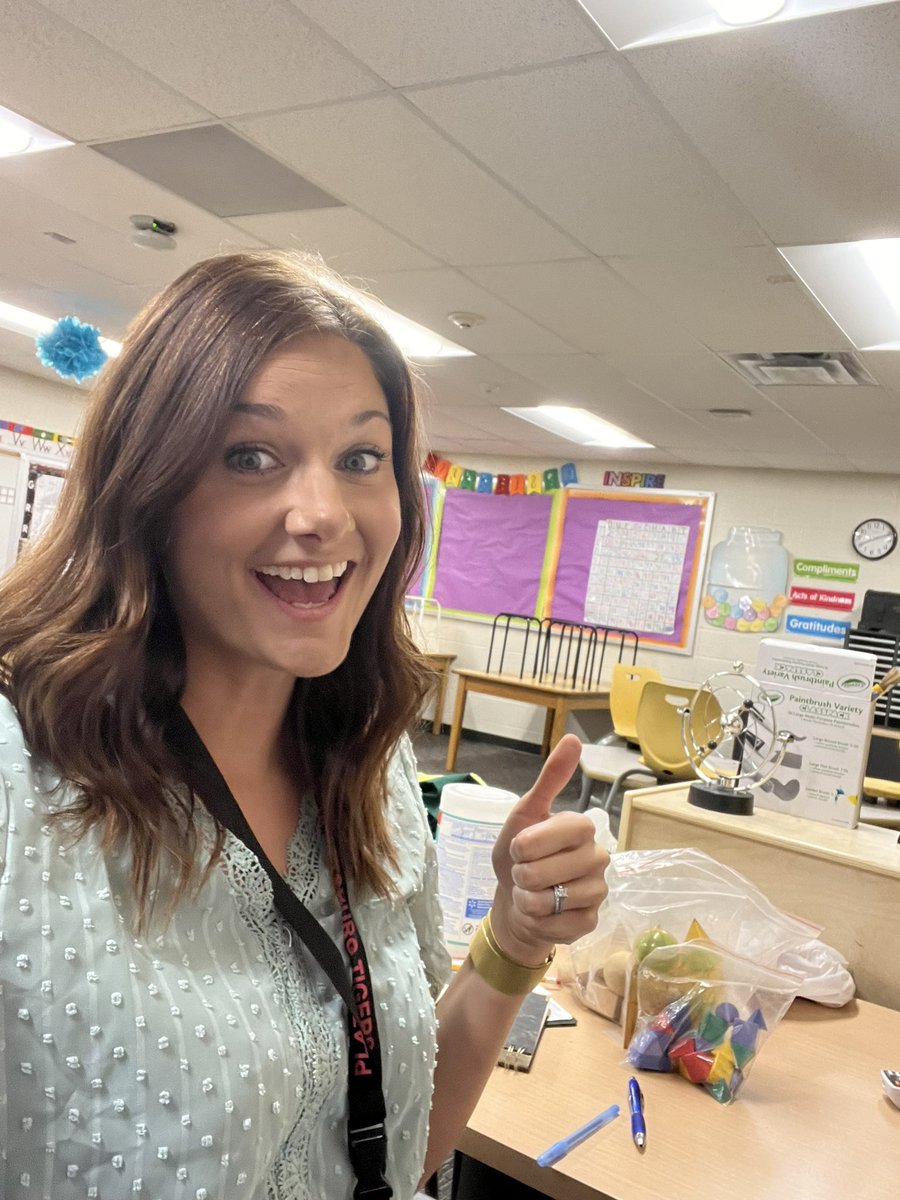 When you show up for summer school a day early cause you’re just that excited! Or stupid and don’t pay attention to details….😂😂😂😂 #whyamilikethis #readytogo #summerschool #startsjune1