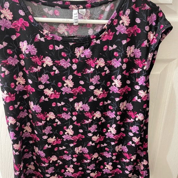 MR_E90's tweet photo. So good I had to share! Check out all the items I'm loving on @Poshmarkapp from @go_thrift #poshmark #fashion #style #shopmycloset #elle #rrr #rowone: https://t.co/3Ojy0LfERO https://t.co/1ebY20jhWV